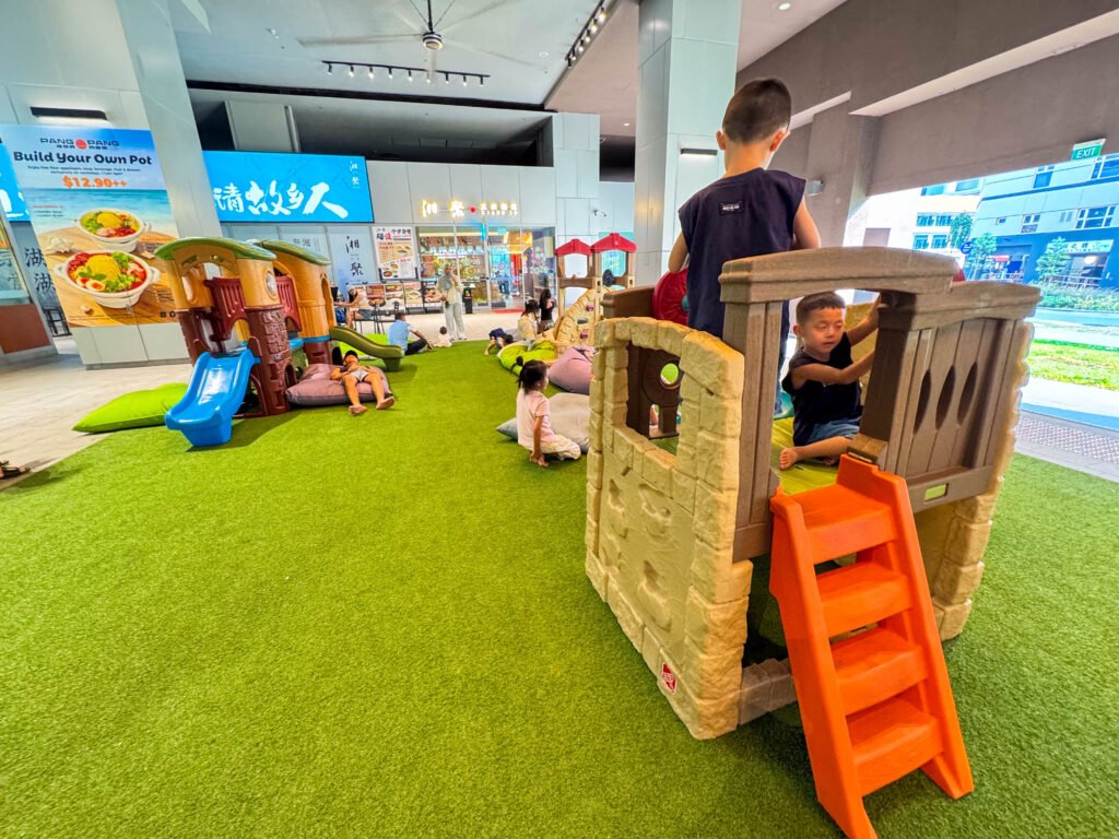 Guoco Midtown: Free Popcorn, Candy Floss, Bubble Machines & Playgrounds All Weekend img 6045
