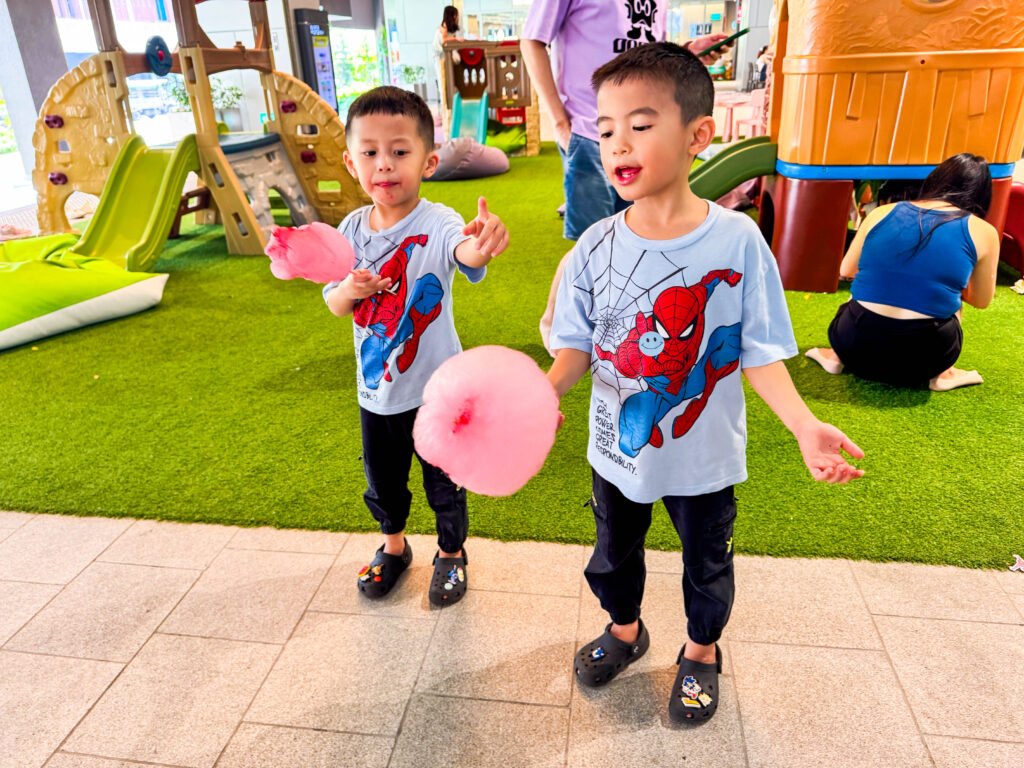 Guoco Midtown: Free Popcorn, Candy Floss, Bubble Machines & Playgrounds All Weekend img 6298
